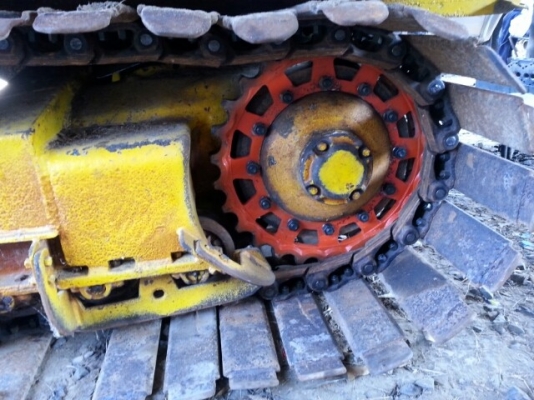 ขายรถเกี่ยวข้าวอุ้ม2.5ตัน เจ้าช้างไวไฟ เครื่องJO8C 260แรง เครื่องดี ช่วงล่างแน่น พร้อมลุยงานนาปี สภาพพร้อมใช้งาน สนใจโทร 090-8588220คุณนะ หรือ www.truck.in.th/498