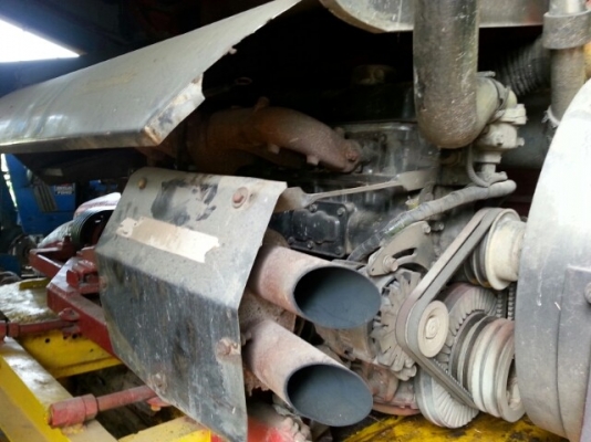 ขายรถเกี่ยวข้าวไวไฟจอมพลัง อุ้ม2.5ตัน เครื่องมิทซู6D17 220แรง ตัวเดิน10ใหญ่ ปั้ม22 สภาพพร้อมใช้ รถปี52 ไม่ปรับระดับ รถสวย ช่วงล่างแน่น สนใจโทร 090-8588220คุณนะ หรือ www.truck.in.th/498