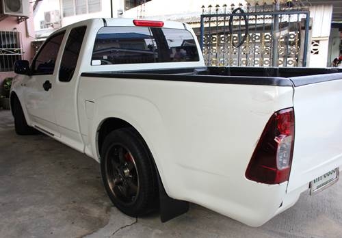 ISUZU 2.5 SX SPACECAP ปี 07 ISUZU 2.5 SX SPACECAP ปี 07