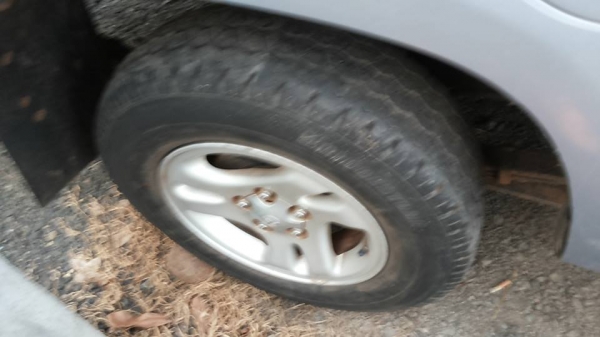 **180,000 บ.ต่อรอง**ขาย กระบะแค็ปTOYOTA HILUX TIGER 3.0 ปี43/00 ไมล์19x,xxx เครื่องเดิมเกียร์เดิม 5L แน่นๆ แรงๆ แห้งดีไม่เยิ้ม เกียร์ดีไม่หลุดไม่หอน ช่วงล่างหนึบ คัสซีสวยเดิมไม่ปะไม่ดาม ไม่ผุ กระบะสวยมีพื้นปูกระบะ หน้า-หลังเดิมไม่เคยชนหนัก ภายในเก๋งดีคอนโ