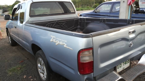 **180,000 บ.ต่อรอง**ขาย กระบะแค็ปTOYOTA HILUX TIGER 3.0 ปี43/00 ไมล์19x,xxx เครื่องเดิมเกียร์เดิม 5L แน่นๆ แรงๆ แห้งดีไม่เยิ้ม เกียร์ดีไม่หลุดไม่หอน ช่วงล่างหนึบ คัสซีสวยเดิมไม่ปะไม่ดาม ไม่ผุ กระบะสวยมีพื้นปูกระบะ หน้า-หลังเดิมไม่เคยชนหนัก ภายในเก๋งดีคอนโ