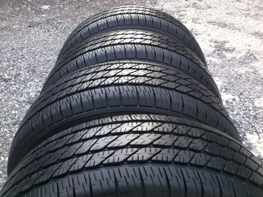 ขายยางMICHELIN 265/65R17 ยางสัปดาห์ที่35ปี12 (ไม่มีปะ) จำนวน 1 ชุด