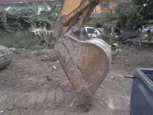 ขายครับ แม็คโค KOMATSU 200 - 7 สวยครับ ไฟฟ้าครบ เอวแน่น โซ่เต็ม ใช้งาน 1389 ชั่วโมง