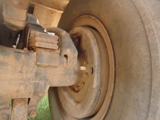 ขายด่วนรถสิบล้อFN515เครือง6D17เกียร์10สปีท2เพลาหลงโบว์