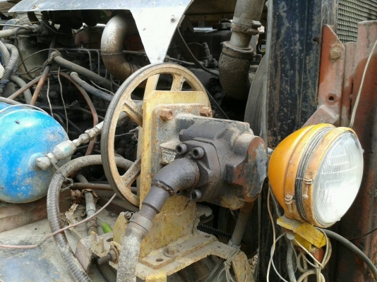 ขายรถตีดิน เครื่อง Isuzu 6SD/270 แรง ปั้ม ไดกิ้น 22 หางตี ยูซิดะ