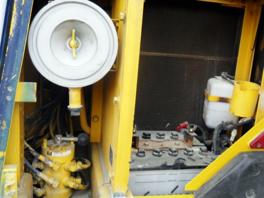 รถแบคโฮ sk 120-1 สนใจโทร 092-3309229 อี๊ด สองห้อง