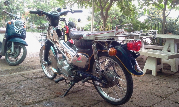 ขาย C70 เครื่องเวฟ 125 ไม่มี ท.บ มีใบซื้อขายให้ครับ ค่าตัว 13500 ลดได้นิดหน่อย สนใจโทร 089-8054390 โอ๋ ลพบุรี