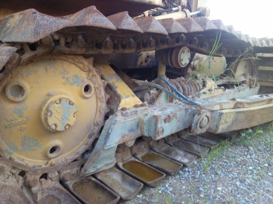 ขายรถแทรคเตอร์ CAT  D 3 B ตีนเป็ดรถสวยพร้อมใช้ราคาถูก