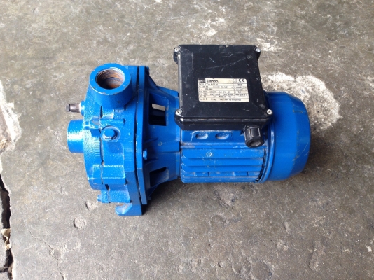 ขายปั้มน้ำหอยโข่ง Ebara 1HP. ไฟบ้าน 220 V ใบพัดทองเหลือง เข้า 1.2 นิ้ว ออก 1.2 นิ้ว สภาพสวยมาก วิ่งนิ่ม พร้อมใช้งาน