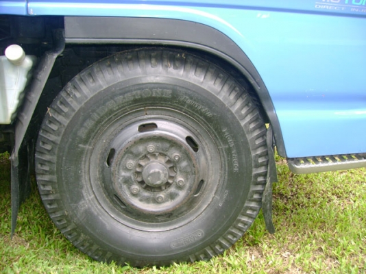 ISUZU NKR 66 E หัวการ์ตูน เครื่อง 4 HF1 120cแรง บรรทุกไม่ติดเวลา ISUZU NKR 66 E หัวการ์ตูน เครื่อง 4 HF1 120cแรง บรรทุกไม่ติดเวลา