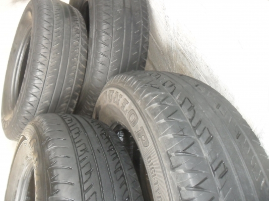 ยาง DUNLOP 245/70R16 ปี11 สวยๆ 4 เส้น ราคา 2500 บาท