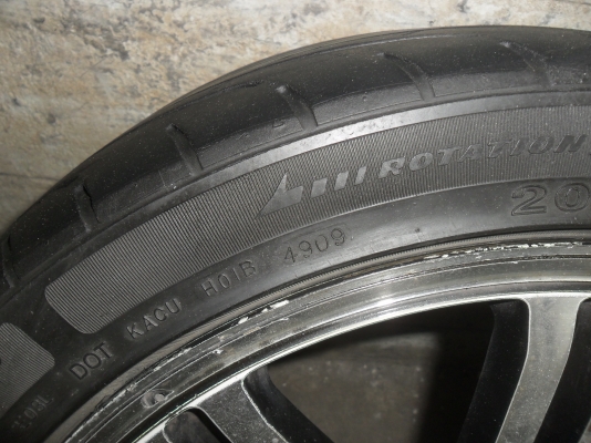 ล้อแม็ก 17นิ้ว 4รู100 พร้อมยาง 4 ล้อ ราคา 6500 บาท