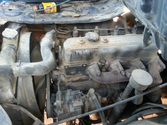 รถดั้ม 6 ล้อ พร้อมถังน้ำและเครื่องสูบ สภาพดีพร้อมใช้งาน