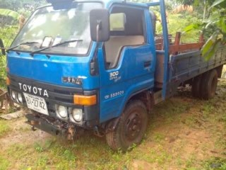 TOYOTA BU87 เครื่อง 14 B 115แรง ปี33 TOYOTA BU87 เครื่อง 14 B 115แรง ปี33