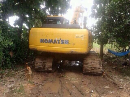 ขายด่วน KOMATSU PC200-7 ไมล์7,XXXชม.รถสวยค่ะ