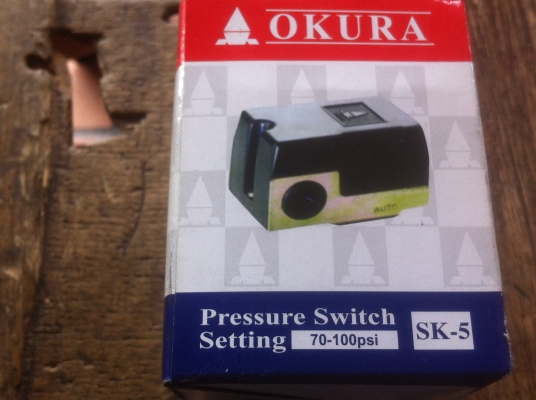เพรสเชอร์สวิทซ์ (Pressure Switch) ยี่ห้อ OKURA  ใช้กับระบบการทำงานของปั๊มลม ของใหม่ลดราคาสุดๆ