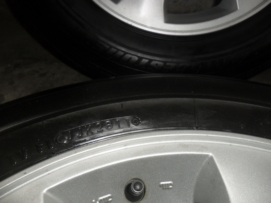 ล้อแม็ก 16นิ้ว 6รู อีซูซุ พร้อมยาง สวยๆ 4 ล้อ ราคา 6900 บาท