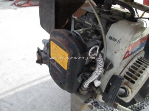 รถเกี่ยวข้าวเดินตาม !!!   MITSUBISHI    MB260 รหัสสินค้า : 14001752  หรือเพิ่มเติมไดที่ www.nihonmono.com