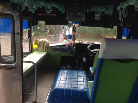 ฝากขายรถบัสรับส่งนักเรียน 7.50 เมตร