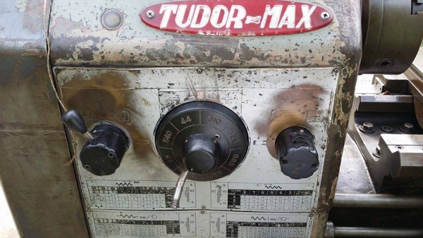 เครื่องกลึง TUDA เก่าญี่ปุ่น สภาพสวย เครื่องพร้อมใช้งาน เครื่องกลึง TUDA เก่าญี่ปุ่น สภาพสวย เครื่องพร้อมใช้งาน