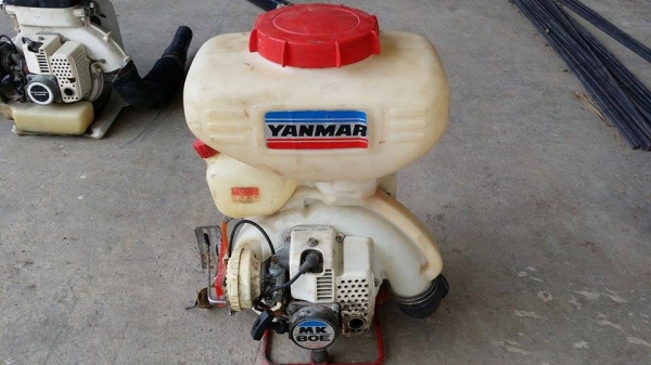 เครื่องฉีดพ่นยา เก่าญี่ปุ่น แบบกระเป๋าสะพาย เครื่องยนต์เบนซิน หลายขนาด สภาพดี