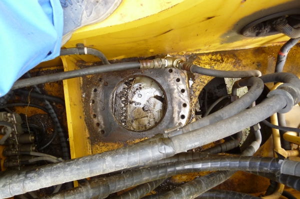 รถขุด Komatsu PC200LC-7 S/N: 201185 สต็อกเราที่ญี่ปุ่น สนใจโทร. 080-6565422 (หนิง)