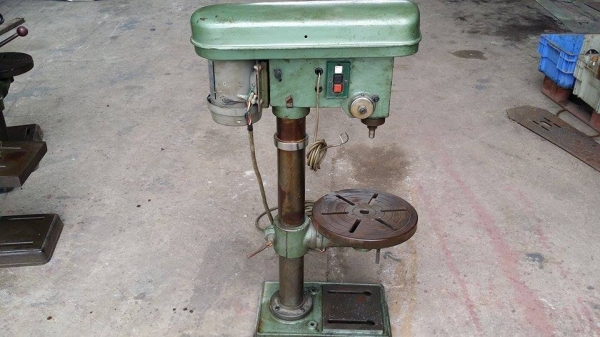 แท่นเจาะสว่าน KITAGAWA เก่าญี่ปุ่น สภาพพร้อมใช้งาน เหมาะแก่งานเจาะต่างๆ แท่นเจาะสว่าน KITAGAWA เก่าญี่ปุ่น สภาพพร้อมใช้งาน เหมาะแก่งานเจาะต่างๆ