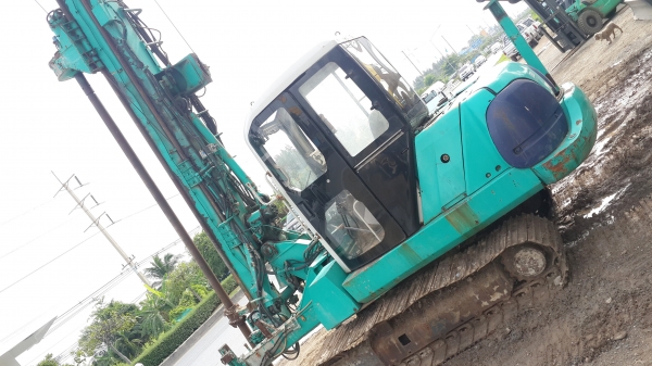 รถหัวเจาะ komatsu BD 70 รถหัวเจาะ komatsu BD 70