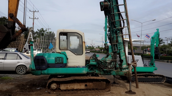 รถหัวเจาะ komatsu BD 70 รถหัวเจาะ komatsu BD 70