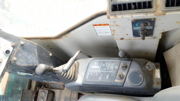 รถหัวเจาะ komatsu BD 70 รถหัวเจาะ komatsu BD 70