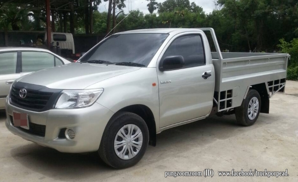 TOYOTA 4 ล้อกระบะเหล็ก ตอนเดียว