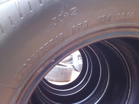 ยาง\%235/75/15 (ชุด4เส้น/ขาย4,500.บ)Maxxis.BRAVO.A/T(ปี10)