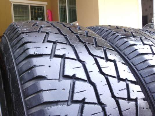 ยาง\%235/75/15 (ชุด4เส้น/ขาย4,500.บ)Maxxis.BRAVO.A/T(ปี10)
