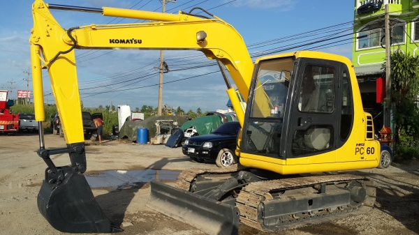KOMATSU pc60-7