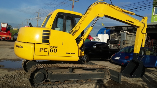 KOMATSU pc60-7