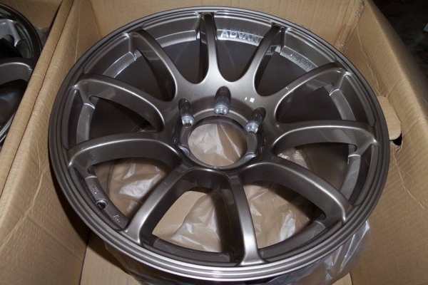 ขายล้อใหม่มือหนึ่ง  advan rs ขอบ18