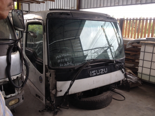 ขาย6 ล้อ มีเครนท้องวี 3.3  มีสไล