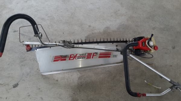 เครื่องตัดแต่งกิ่งไม้