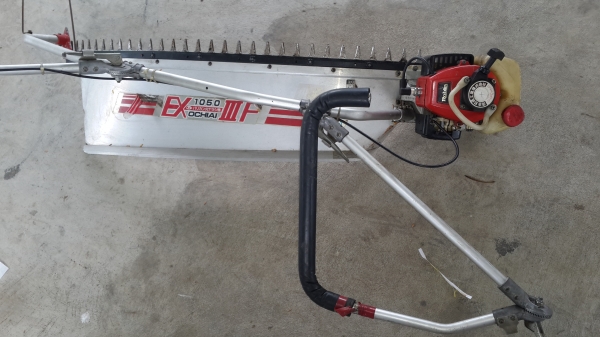 เครื่องตัดแต่งกิ่งไม้