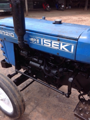 แทรกเตอร์อีซากิ 22 แรง สภาพดี เครื่องเกียร เฟืองท้ายดี ขายพร้อมมีผานหลัง