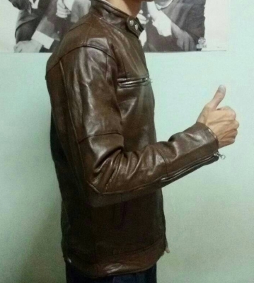 ขายเสื้อหนังแท้ของใหมทุกตัว มีสีดำ/น้ำตาล มีทุกไซส์ครับ