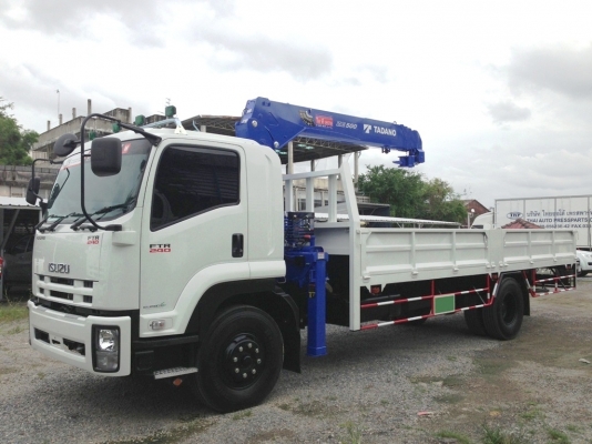 ขาย รถบรรทุกอีซูซุ ทุกรุ่นครับ