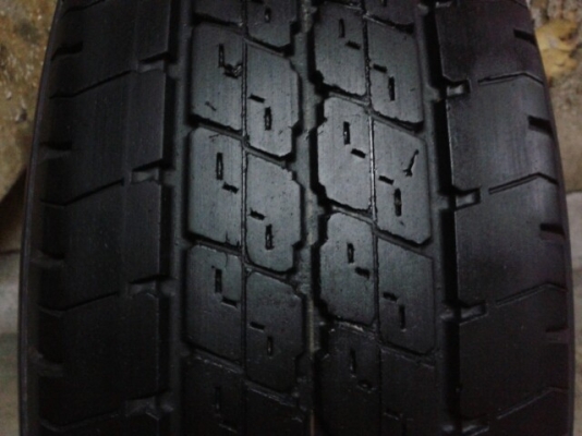 ขาย ยาง 215-70-15