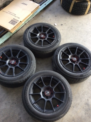 ขายแม็กมือ2งานlenso พร้อมยางhankook ขอบ15 ใช้งานมา1เดือนถูกๆครับ