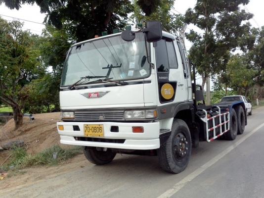 ขายรถฮีโน่FM 176 วางหัวสิงไฮเทคเครื่อง EK 100 เครื่องดี 260 แรงม้า 2เพา