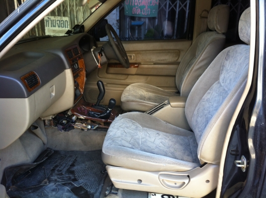 NISSAN  FRONTIER  2002   4x4 แท้