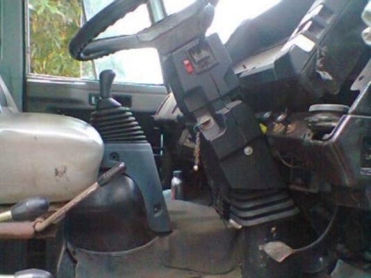 ISUZU 6 ล้อดัมพ์ดิน 175 แรงม้า พร้อมใช้งาน