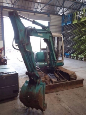 Komatsu PC45-1 #2784 Cab piping steel shoe รอนำเข้าจากญี่ปุ่น โทร. 080-6565422 (หนิง)