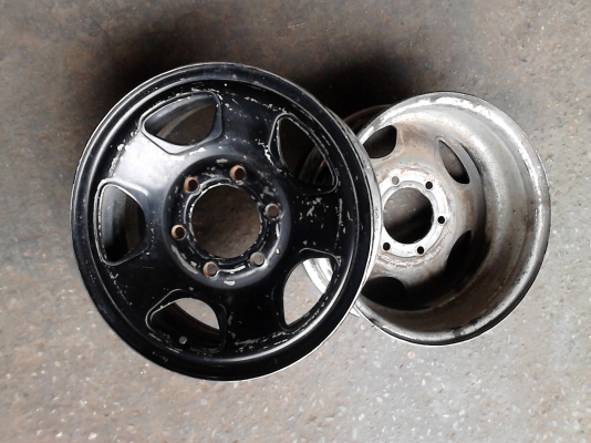 กะทะผ่า 6  รู  ขอบ 15   แข็งแรง บรรทุกหนักได้มาก  มี 2 ใบ   Tel.081-427-3941