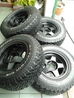 Lenso กว้าง8 ออฟ10 + BF All 265/70/16 ปี10 สวยๆ 1ชุด